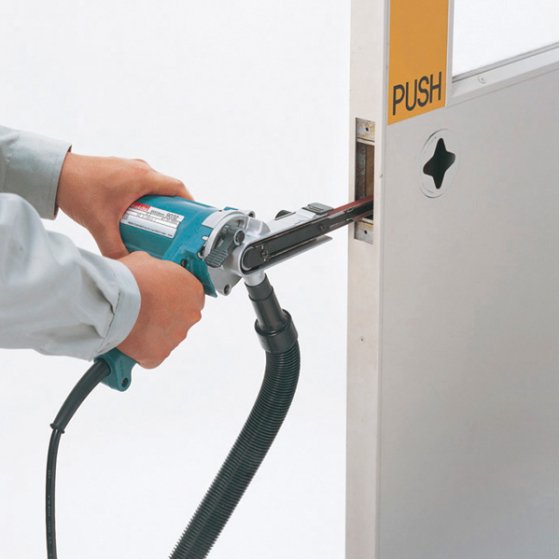 Makita 9032 Ponceuse à bande 550W 9x533mm Makita 9032 Ponceuse à bande 550W 9x533mm