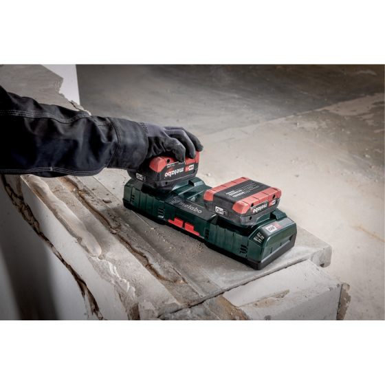 Metabo ASC 145 DUO Chargeur double de batterie 12V, 18V & 36V Li-ion (627495000) Metabo ASC 145 DUO Chargeur double de batterie 12V, 18V & 36V Li-ion (627495000)