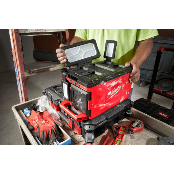 Milwaukee M18 POALC-0 Projecteur Led Hybride 18V/230V 3000 Lumens Packout (4933478120)