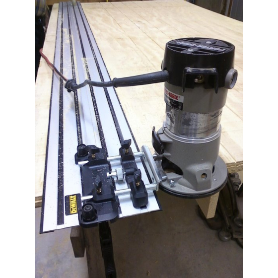 DeWalt Adaptateur défonceuse D26204, D26203, DW615, DW621, DW622, DW625  pour rail de guidage DWS5031-XJ