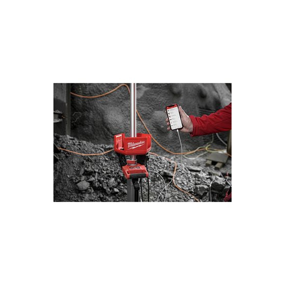 Milwaukee M18 HOSALC-0 Projecteur de chantier LED sur trépied AC/DC avec chargeur (4933478116)