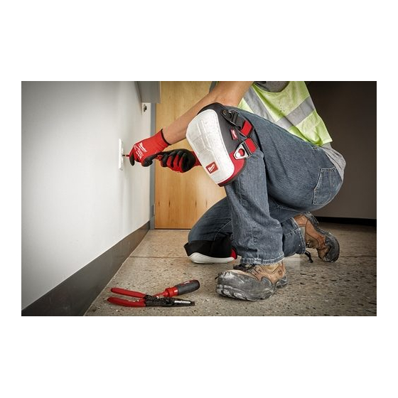 Milwaukee Genouillères non-marquantes (4932478139)