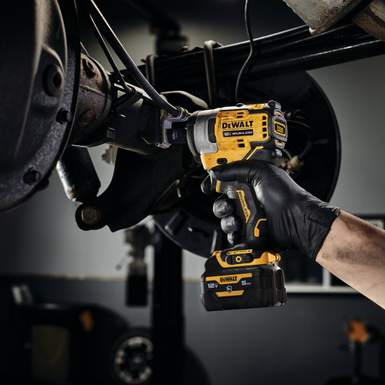 DeWalt DCF901P1-QW Boulonneuse à Choc 1/2" 330Nm 12V XR Brushless 1x5.0Ah avec coffret TSTAK