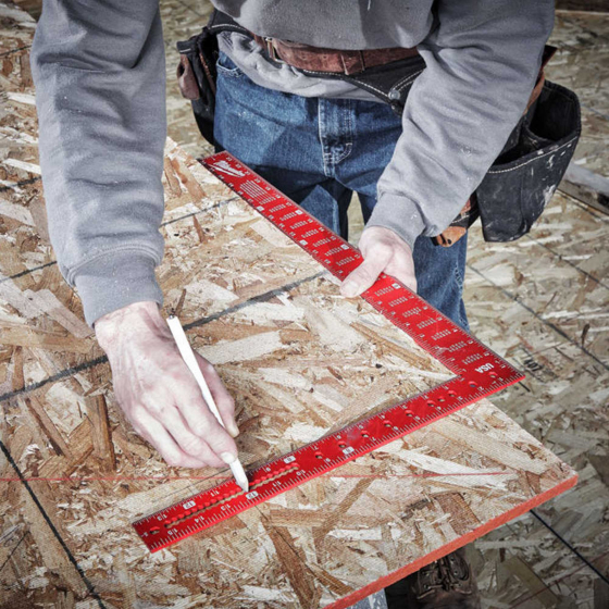 Milwaukee Équerres de menuisier métrique 600mm (4932472126) Milwaukee Équerres de menuisier métrique 600mm (4932472126)