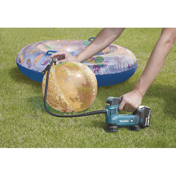 Makita Compresseur sans fil 18V LXT Li-Ion 11Bar DMP181Z (Machine Seule)