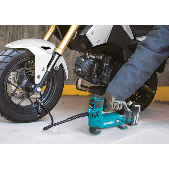 Makita Compresseur sans fil 18V LXT Li-Ion 11Bar DMP181Z (Machine Seule)