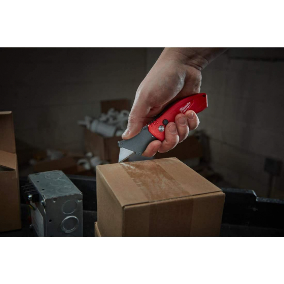 Milwaukee Cutter de poche compact fastback (4932471356) Milwaukee Cutter de poche compact fastback (4932471356)