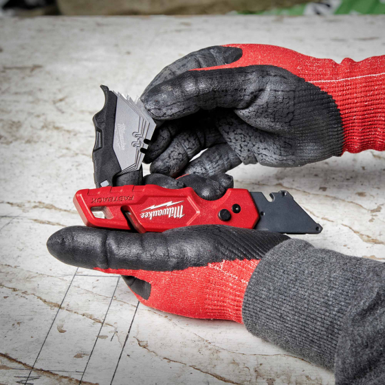 Milwaukee Cutter pliant fastback (4932471358) Milwaukee Cutter pliant fastback (4932471358)