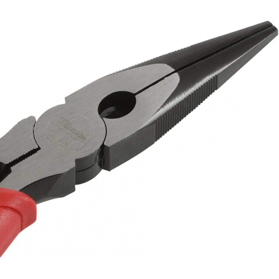 Milwaukee Pince combinée dénudage bec long (48226101) Milwaukee Pince combinée dénudage bec long (48226101)