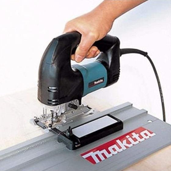 Makita Adaptateur de rail de guidage et de délignage pour scies sauteuses (193517-1) Makita Adaptateur de rail de guidage et de délignage pour scies sauteuses (193517-1)