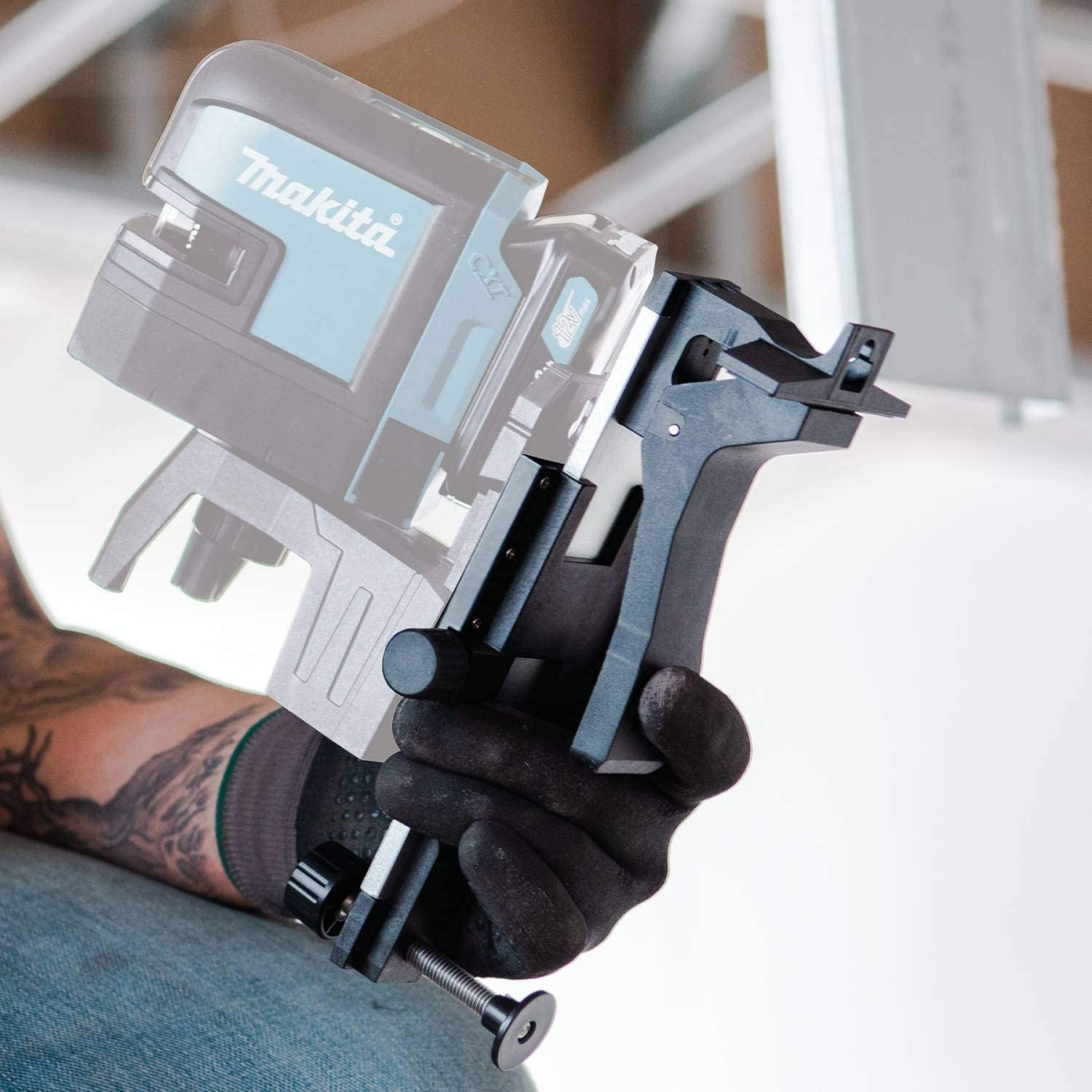https://www.toomanytools.com/28605-thickbox_default/-makita-support-mural-pour-laser-le00870137.jpg