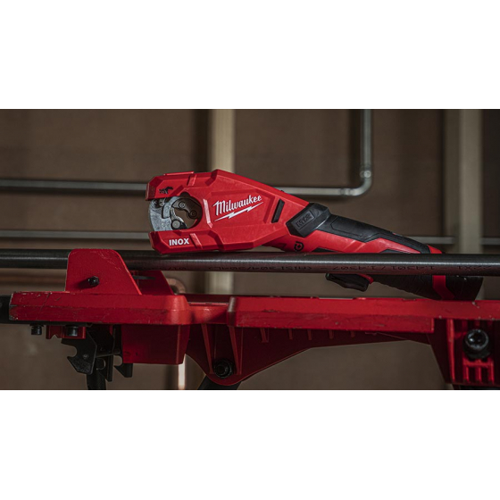 Milwaukee M12 PCSS-202C Raptor Coupe tube Inox 12V 2x2.0Ah (4933479242)