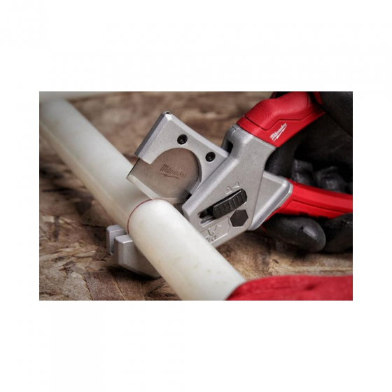 Milwaukee Coupe-tube plastique (4932479407 - 48224202) Milwaukee Coupe-tube plastique (4932479407 - 48224202)
