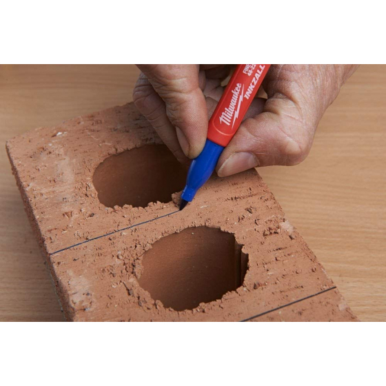 Milwaukee x4 Marqueurs INKZALL Noir, Bleu, Vert et Rouge pointe Fine (48223106)