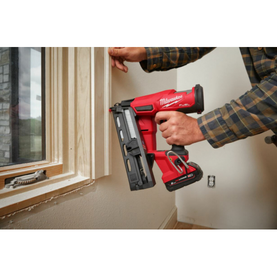 Milwaukee M18 FN16GA-0X Cloueur de finition 16 GS 1,6mm 32-64mm (4933478094)
