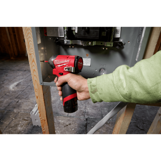 Milwaukee M12 FID2-0 Visseuse à choc 12V FUEL machine seule (4933479876)