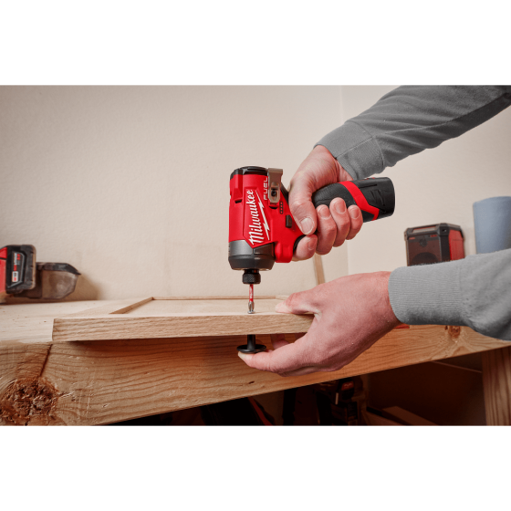 Milwaukee M12 FID2-0 Visseuse à choc 12V FUEL machine seule (4933479876)
