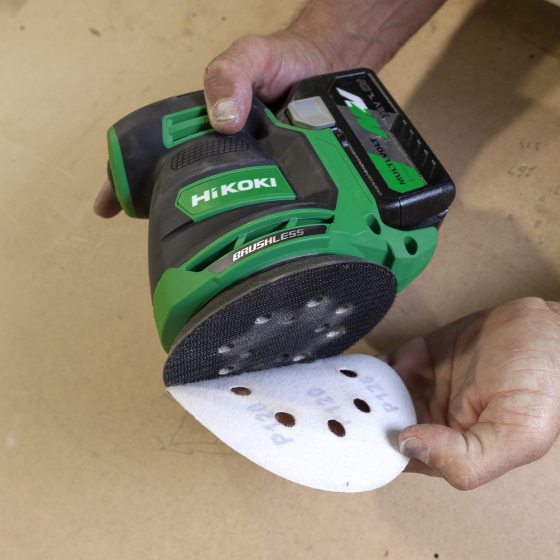 Hikoki SV1813DA W2Z Ponceuse excentrique sans fil 18V 125mm avec coffret HitCase 2