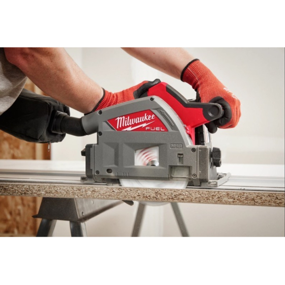 Milwaukee M18 FPS55-0P Scie circulaire plongeant 18V Fuel ø165mm PACKOUT (4933478777) Milwaukee M18 FPS55-0P Scie circulaire plongeant 18V Fuel ø165mm PACKOUT (4933478777)