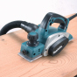 Makita KP0800J Rabot à bois 82mm 620W avec coffret de transport