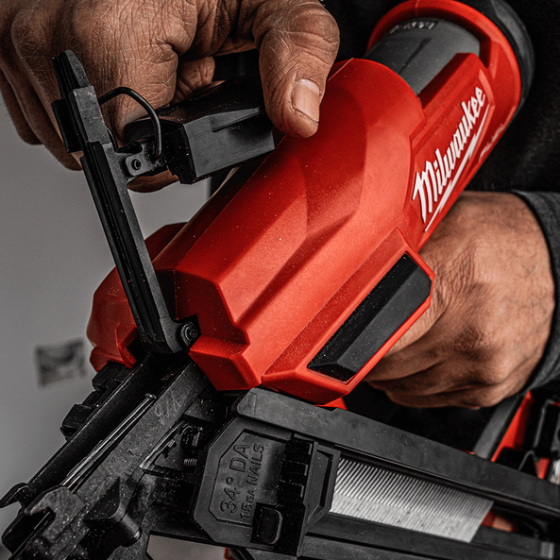 Milwaukee M18 FN15GA-0X Cloueur de finition 15 GA 1,8mm 32-63mm FUEL (4933478091)