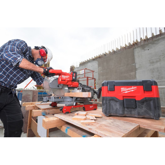 Milwaukee M18 VC2-0 Aspirateur eau & poussière 18V (4933464029)
