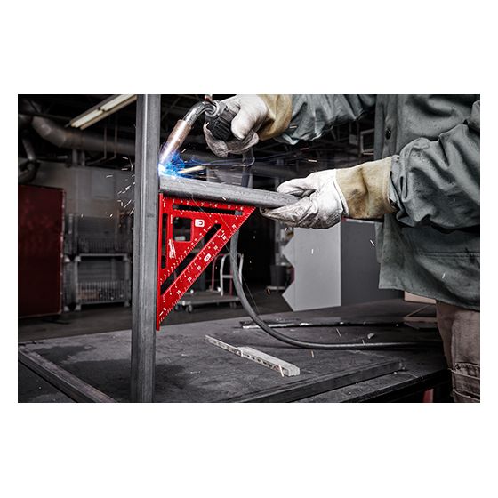 Milwaukee Équerres de charpentier métrique (4932472124) Milwaukee Équerres de charpentier métrique (4932472124)