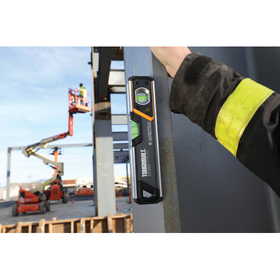 Toughbuilt Niveau à bulle magnétique à LED 23cm TB-H2-L-M23LH-M