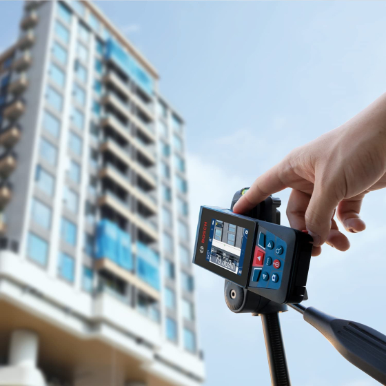 Bosch GLM 150-27 C Professional Télémètre laser 150m bluetooth avec batterie Li-ion (0601072Z00)