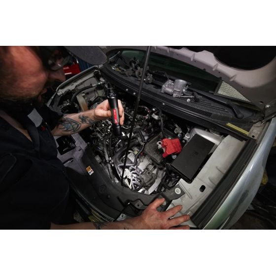 Milwaukee L4 FL2000-30 Lampe de poche LED USB rechargeable 2000 Lumens (4933479637) Milwaukee L4 FL2000-30 Lampe de poche LED USB rechargeable 2000 Lumens (4933479637)