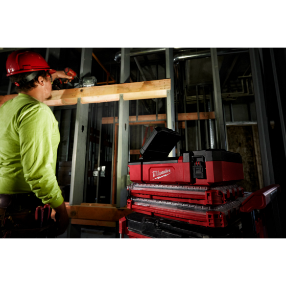 Milwaukee M12 POAL-0 Eclairage de zone 12V PACKOUT 1200 Lumens (4933480473)