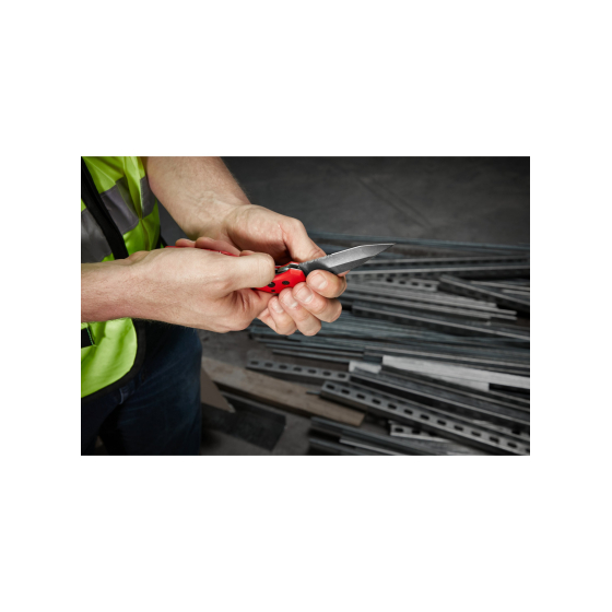 Milwaukee Couteau pliable 5 en 1 fastback (4932492454) Milwaukee Couteau pliable 5 en 1 fastback (4932492454)