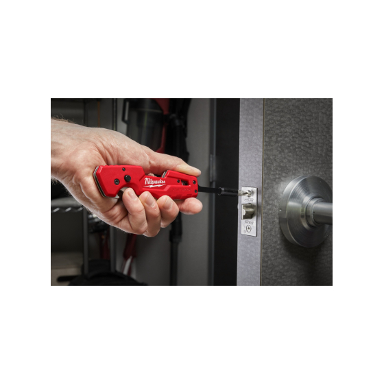 Milwaukee Couteau pliable 5 en 1 fastback (4932492454) Milwaukee Couteau pliable 5 en 1 fastback (4932492454)