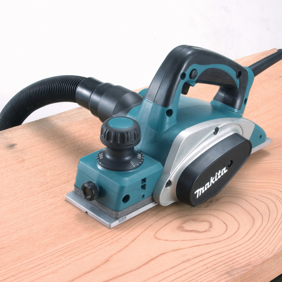 Makita KP0800 Rabot à bois 82mm 620W (Machine seule) Makita KP0800 Rabot à bois 82mm 620W (Machine seule)