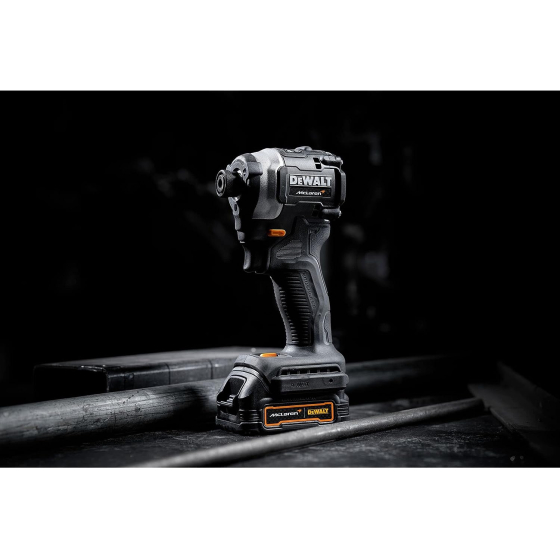 DeWalt McLaren DCF85MP2T-QW Visseuse à chocs 3 Vitesses 18V 208Nm XR 2x5.0Ah avec Coffret T-STAK