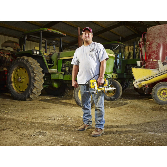 DeWalt Pompe à graisse sans fil 18V DCGG571NK-XJ en coffret (Machine seule)