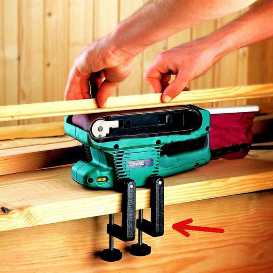 Makita Lot de 2 Serre joint pour ponceuse à bande 9910 & 9911 (192694-6) Makita Lot de 2 Serre joint pour ponceuse à bande 9910 & 9911 (192694-6)