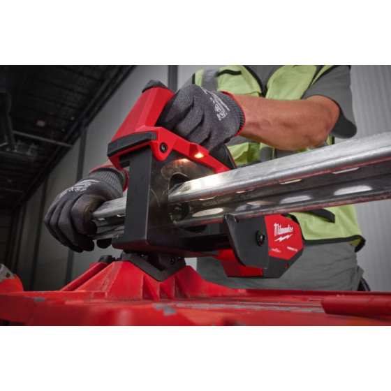 Milwaukee M18 STSO-0B Coupe rail de supportage FORCE LOGIC™ (4933492097)
