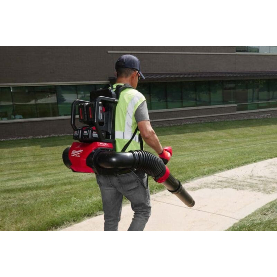 Milwaukee M18 F2BPB-0 Souffleur dorsal à double batterie Brushless 18V Fuel (4933493212)