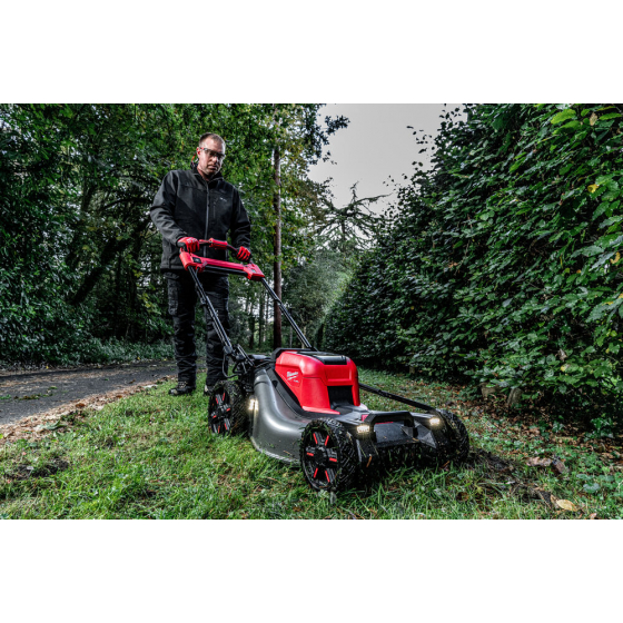 Milwaukee M18 F2LM46-802 Tondeuse à gazon 18V autotractée FUEL 2x8Ah (4933492011)