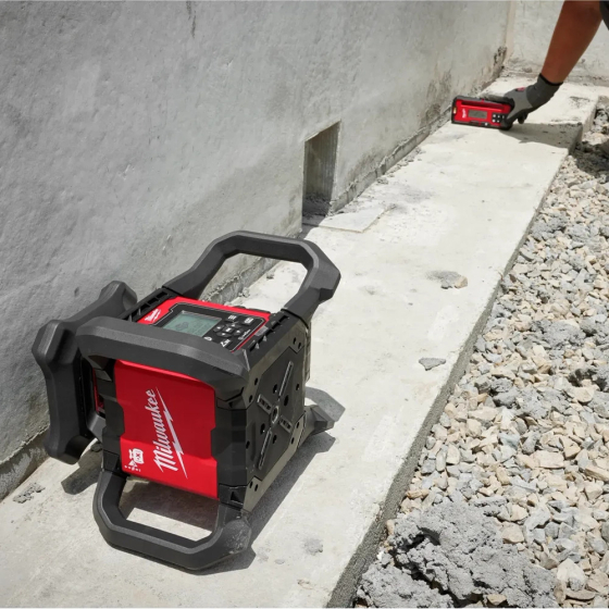 Milwaukee M18 RLOHV1200-501C Laser rotatif double pente H/V 1200m (4933493204) Milwaukee M18 RLOHV1200-501C Laser rotatif double pente H/V 1200m (4933493204)