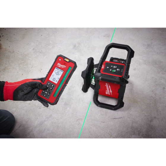 Milwaukee M18 RLOHVG300-501C Laser rotatif vert H/V 300m (4933493194) Milwaukee M18 RLOHVG300-501C Laser rotatif vert H/V 300m (4933493194)