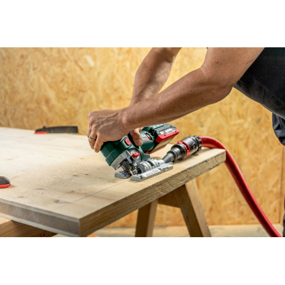 Metabo STA 18 LTX 150 BL Scie sauteuse sans fil 18V avec coffret metaBOX 145 L (601502840)