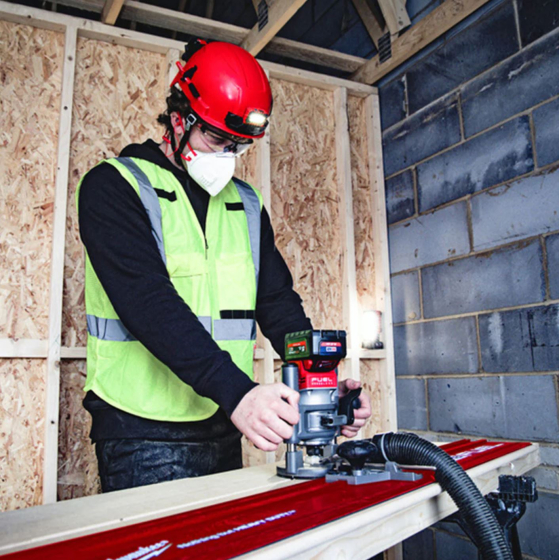 Milwaukee Guide parallèle pour défonceuse M18FTR, M18FTR8 et M18FR12 (4932493306) Milwaukee Guide parallèle pour défonceuse M18FTR, M18FTR8 et M18FR12 (4932493306)