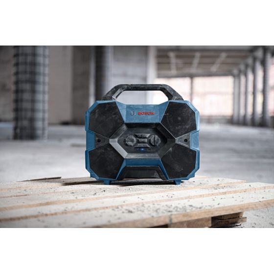 Bosch GPB 18V-6 C Professional Enceinte de chantier sans fil 12V & 18V Bluetooth et USB (06014A6000) Bosch GPB 18V-6 C Professional Enceinte de chantier sans fil 12V & 18V Bluetooth et USB (06014A6000)