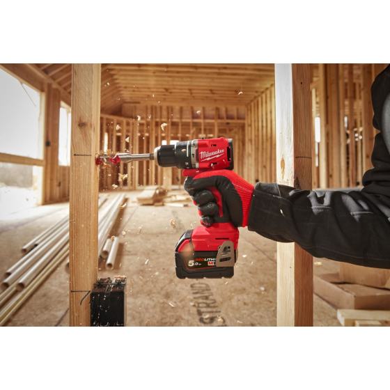 Milwaukee M18 BLPDRC-202C Perceuse à Percussion 18V Brushless 2x2Ah (4933492822)