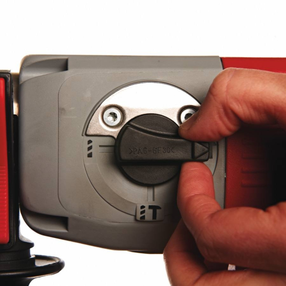 Milwaukee PLH 32 XE Perforateur, burineur SDS-plus ø32mm 900W 3.8J (4933400069)