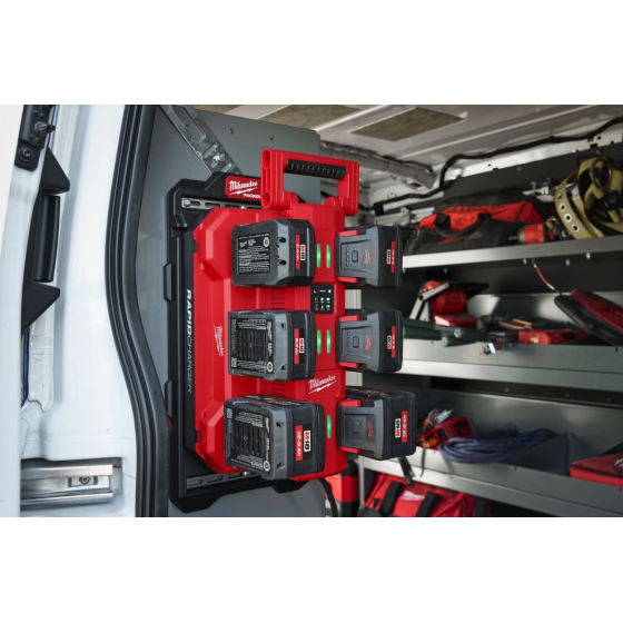 Milwaukee M18 MPC6 Chargeur rapide mobile 6 Batteries 18V Packout (4932498551) Milwaukee M18 MPC6 Chargeur rapide mobile 6 Batteries 18V Packout (4932498551)