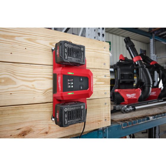 Milwaukee M18 MDBSC Chargeur double rapide M18 mobile (4932498557)