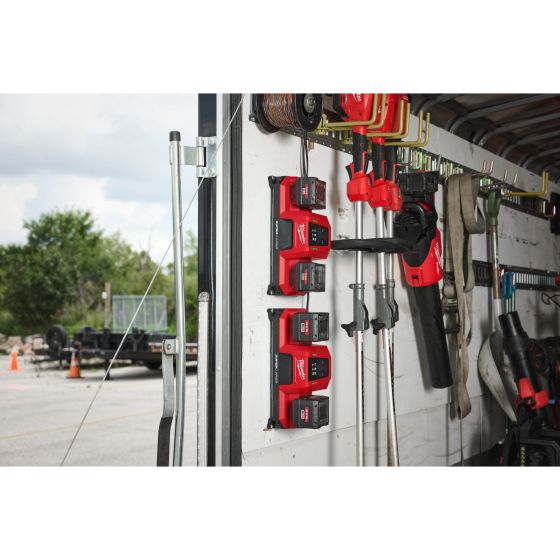 Milwaukee M18 MDBSC Chargeur double rapide M18 mobile (4932498557)